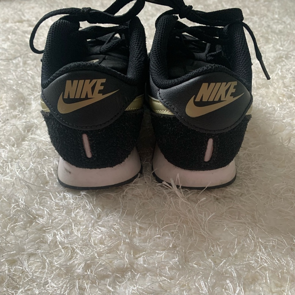 Nike Sneakers, Black/Gold, Youth Size 3.5 - Picture 3 of 5